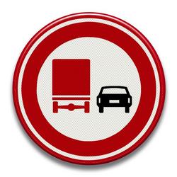  Verkeersbord RVV - F3 Vrachtverkeer verboden in te halen